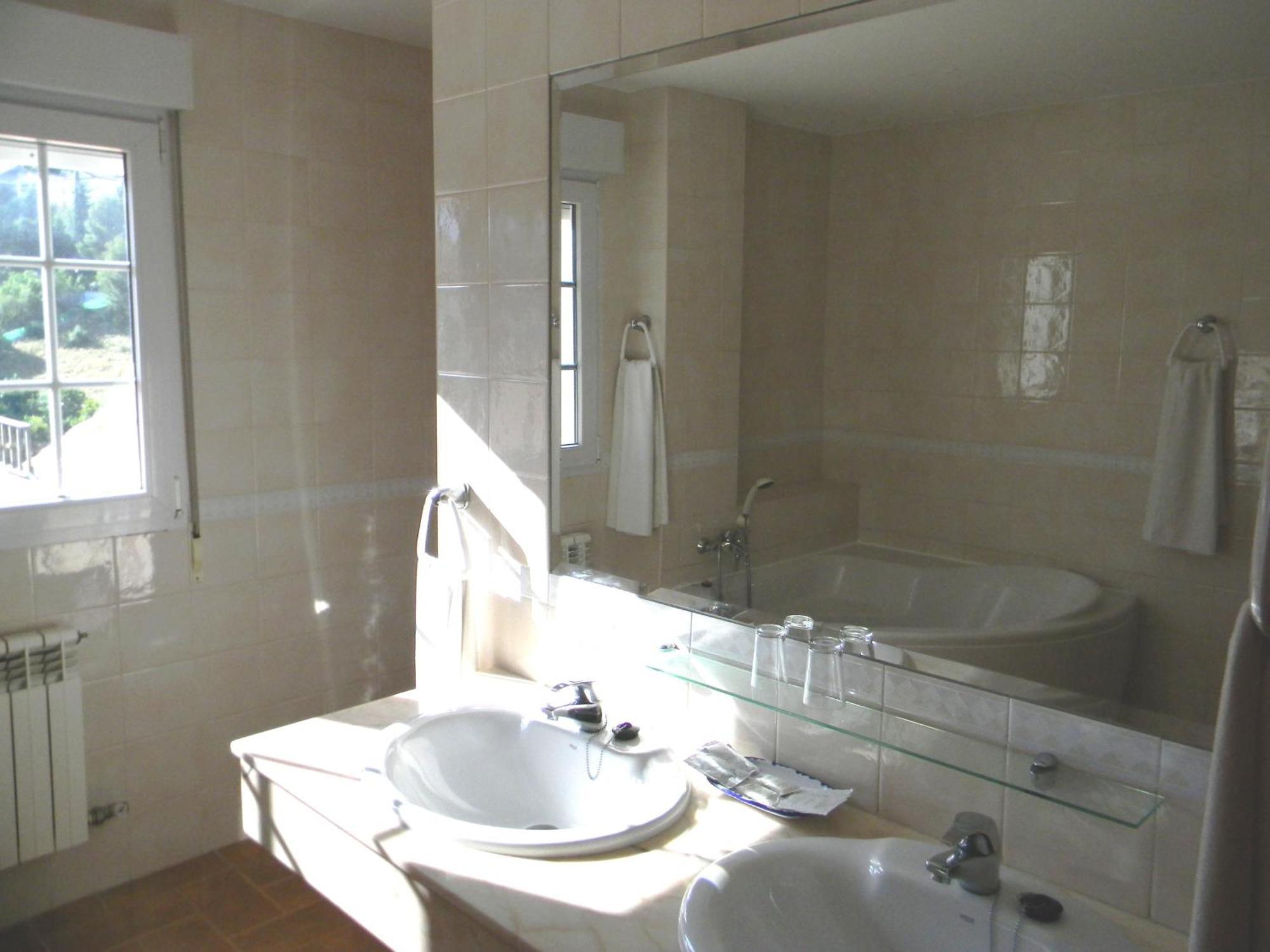 Apartamentos Turisticos Cumbres Verdes La Zubia  Zewnętrze zdjęcie