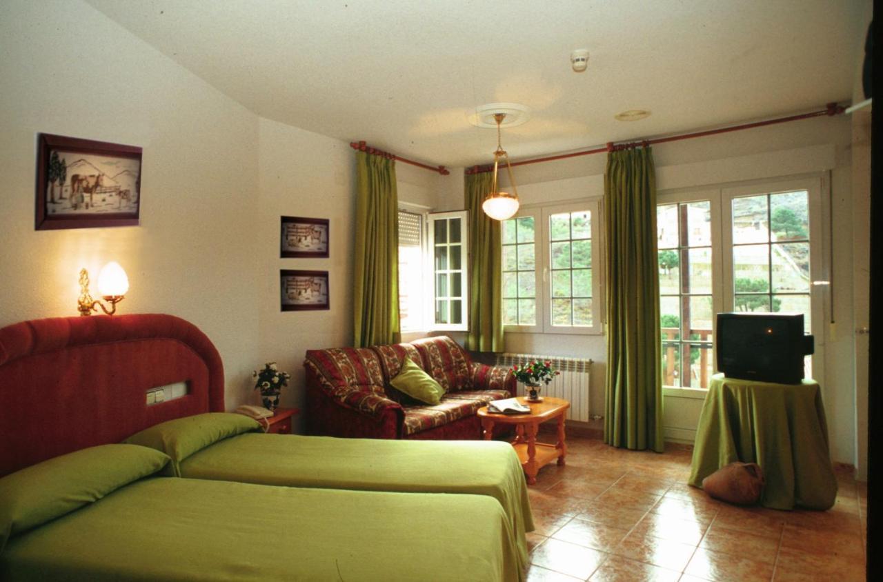 Apartamentos Turisticos Cumbres Verdes La Zubia  Zewnętrze zdjęcie