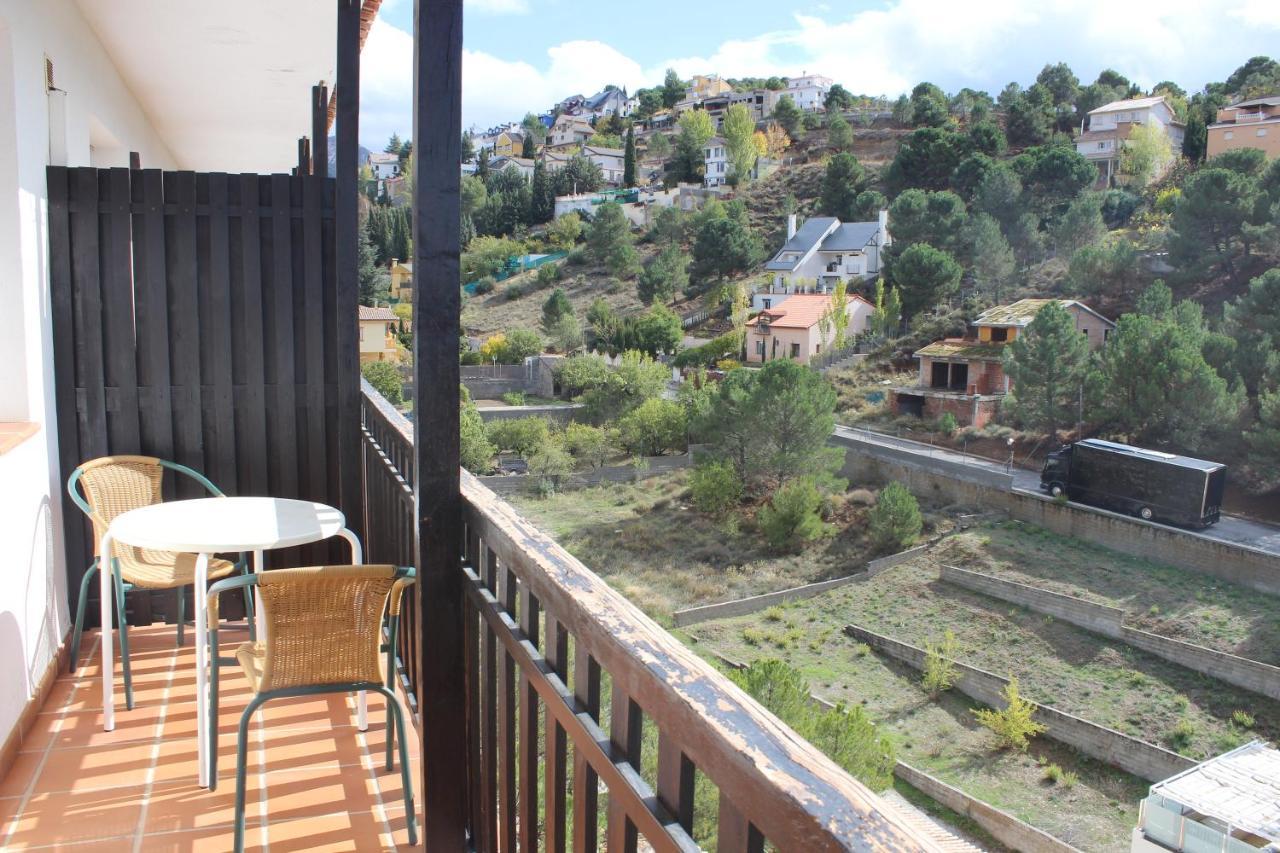 Apartamentos Turisticos Cumbres Verdes La Zubia  Zewnętrze zdjęcie