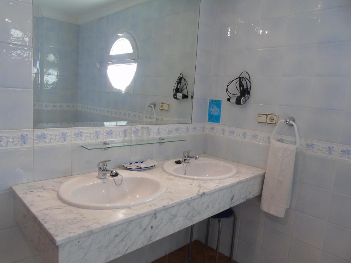 Apartamentos Turisticos Cumbres Verdes La Zubia  Zewnętrze zdjęcie